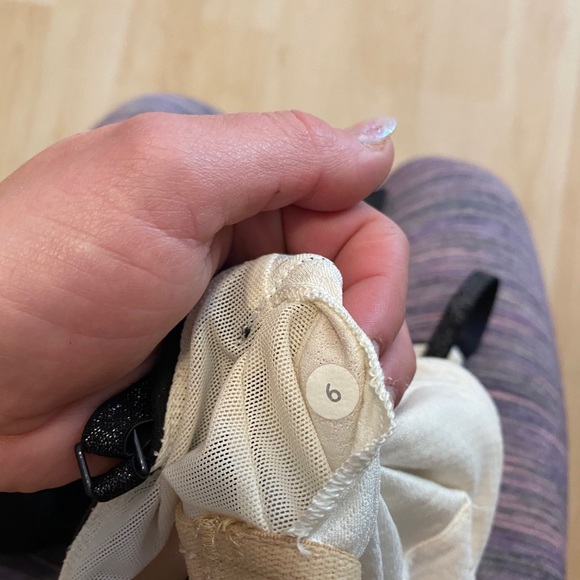 Lululemon low back tank sz6 - Picture 3 of 3